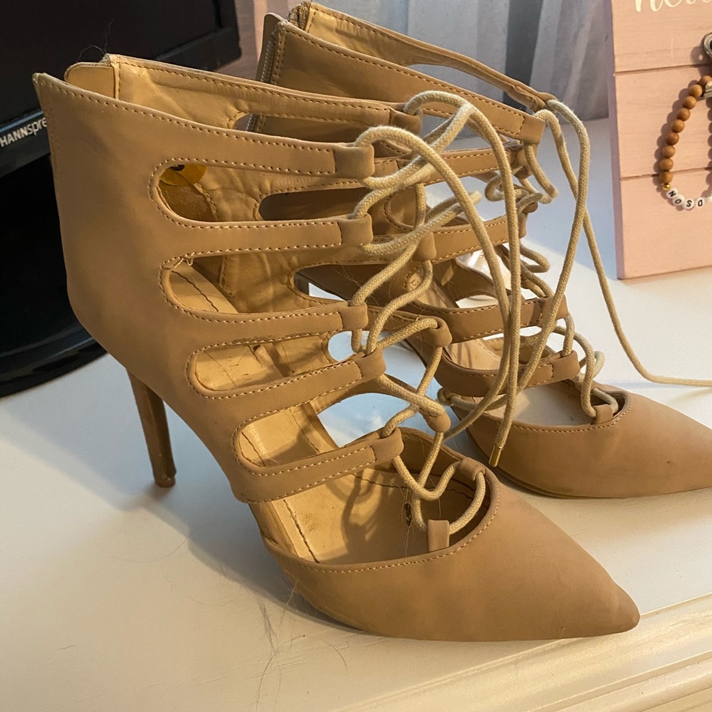 Size 8 tan lace up heels